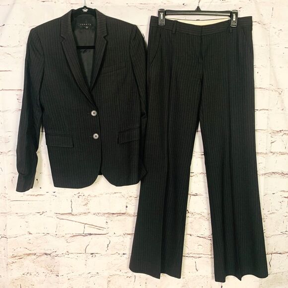 Theory Pants - Theory Women's 2 Piece Black Pinstripe Suit Mixed Sizes Blazer 2 Pants 4 Chic